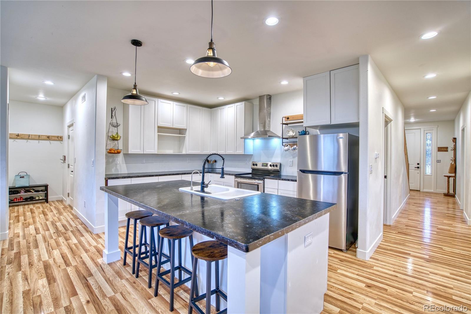 MLS Image #2 for 330  buckeye avenue,johnstown, Colorado