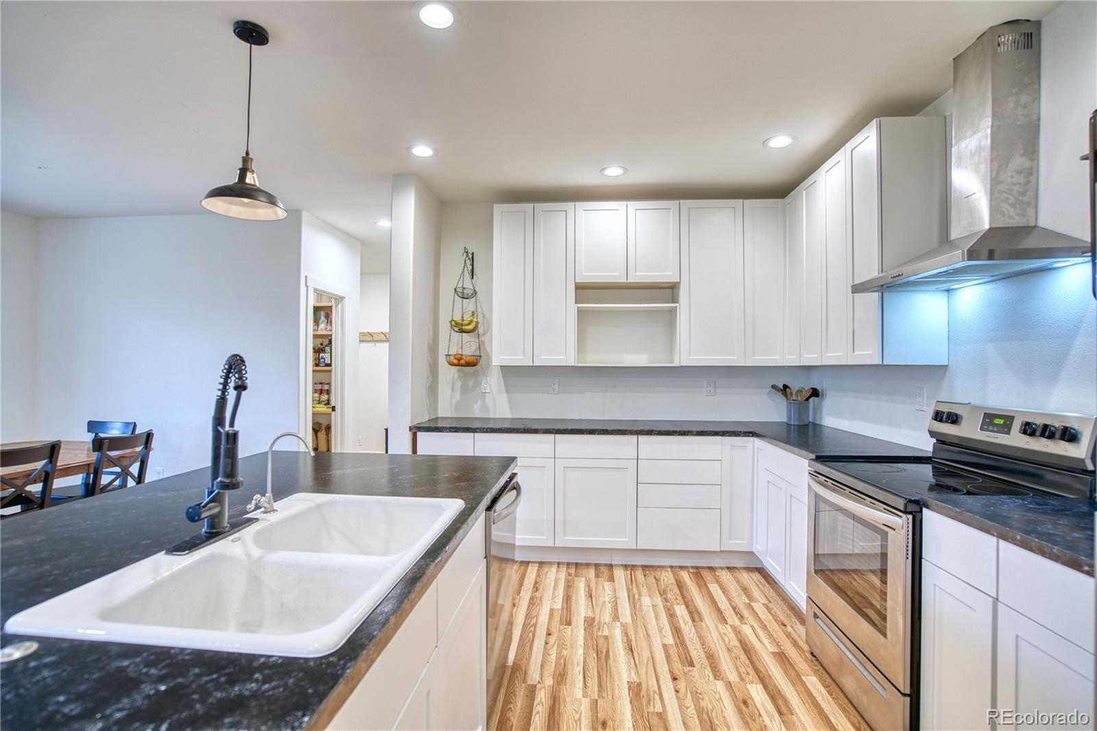 MLS Image #4 for 330  buckeye avenue,johnstown, Colorado