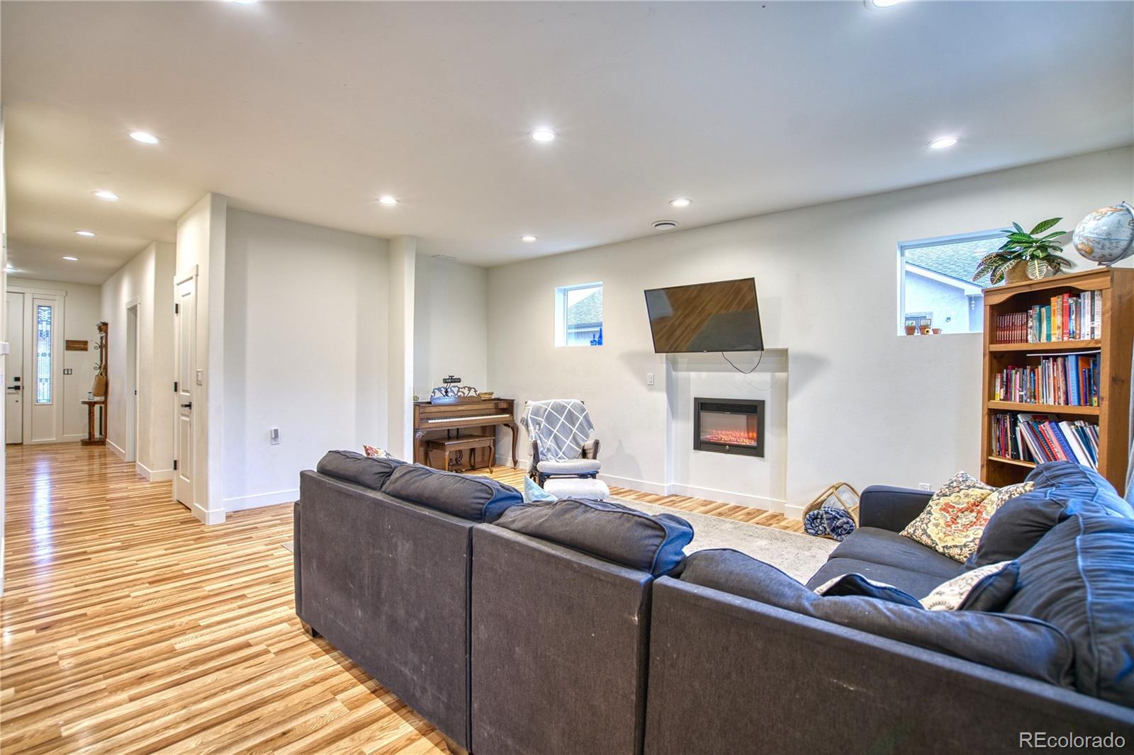 MLS Image #7 for 330  buckeye avenue,johnstown, Colorado