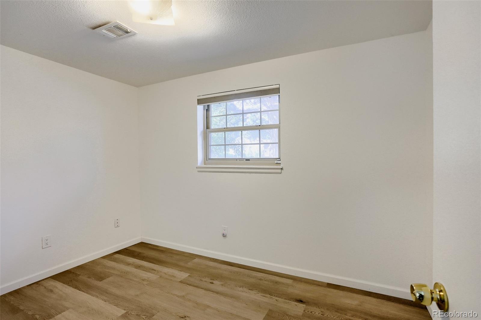 MLS Image #15 for 11230 e center avenue,aurora, Colorado
