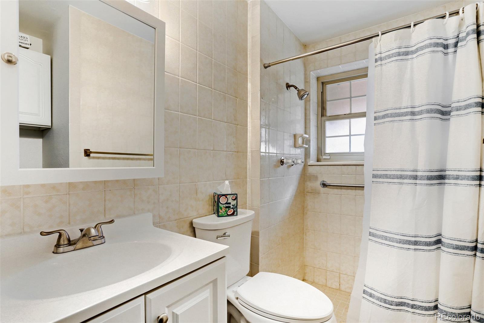 MLS Image #18 for 11230 e center avenue,aurora, Colorado