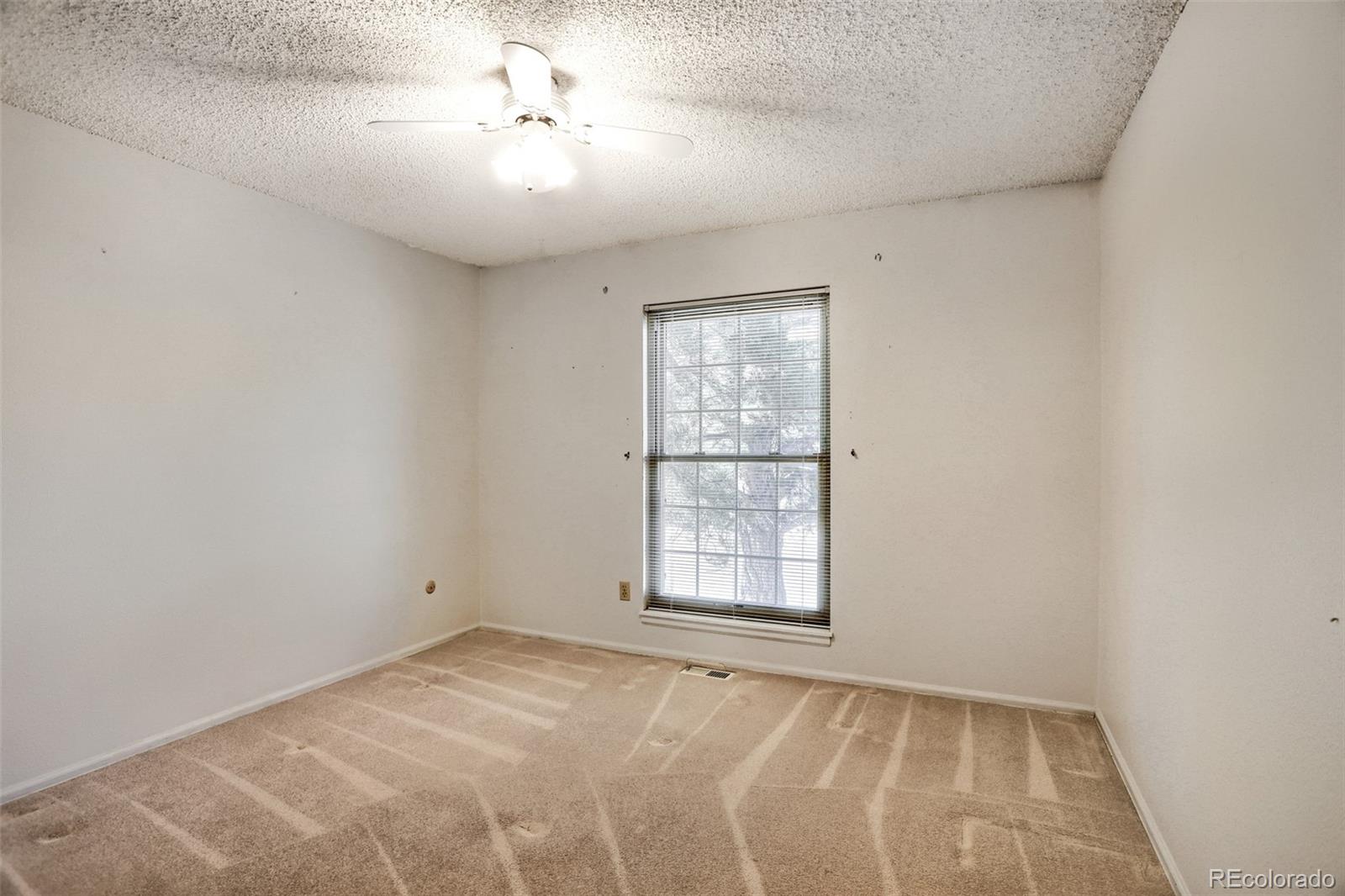 MLS Image #9 for 11230 e center avenue,aurora, Colorado