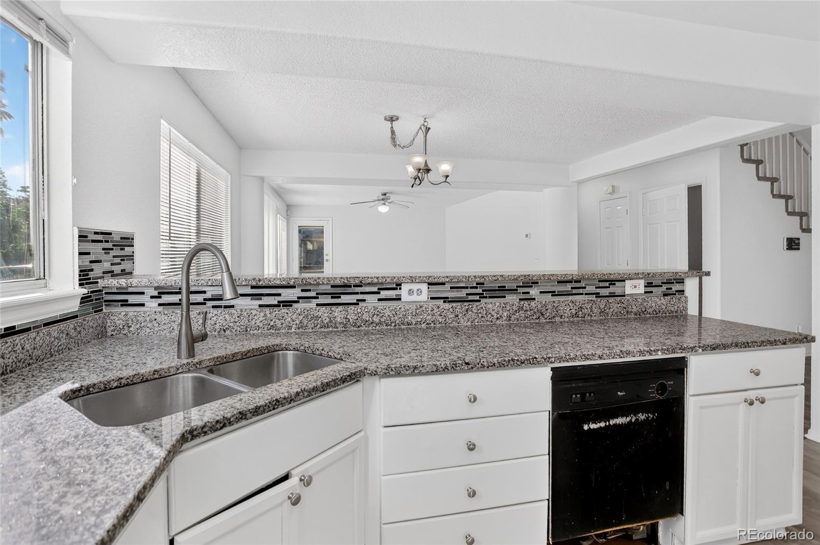 MLS Image #19 for 4300  danube way,denver, Colorado