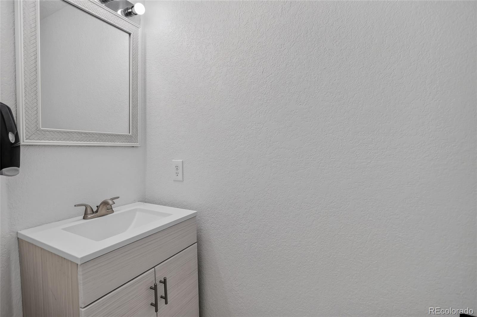 MLS Image #24 for 4300  danube way,denver, Colorado