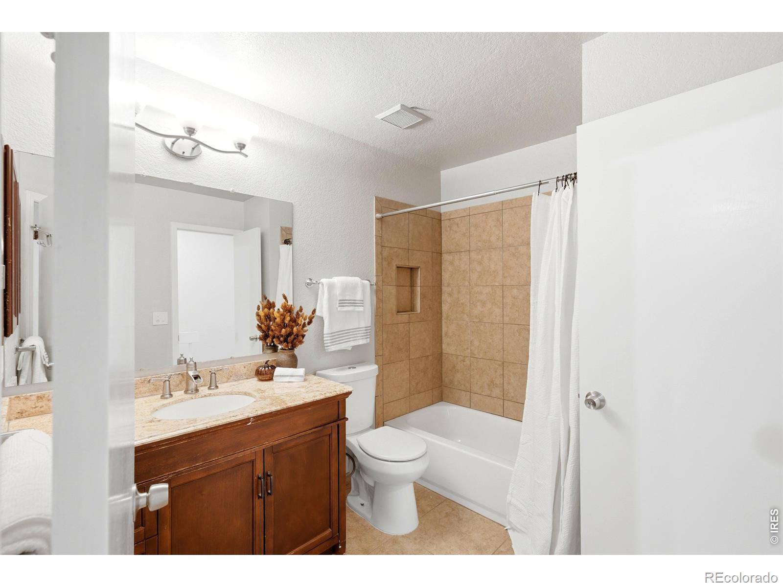 MLS Image #19 for 8132 s fillmore circle,centennial, Colorado