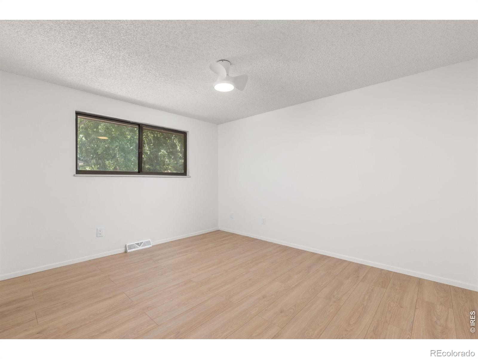 MLS Image #11 for 925  bragg place,longmont, Colorado