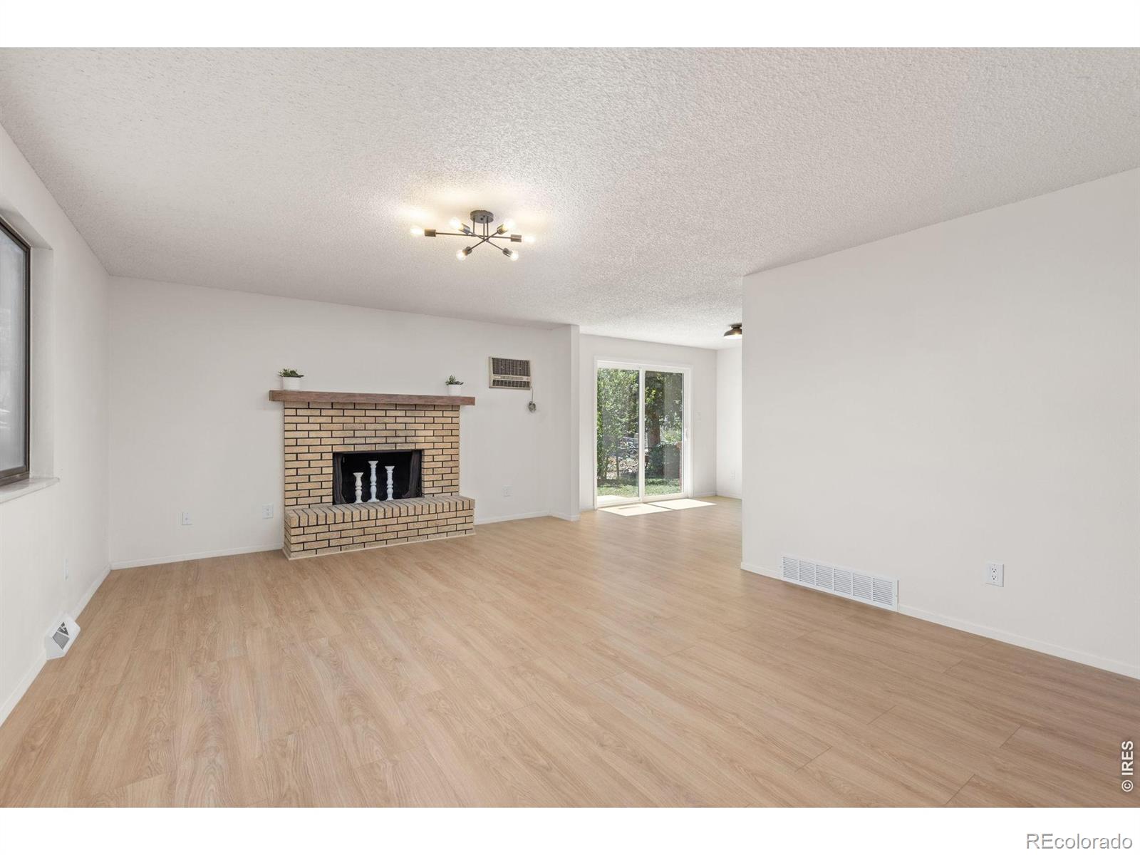 MLS Image #4 for 925  bragg place,longmont, Colorado