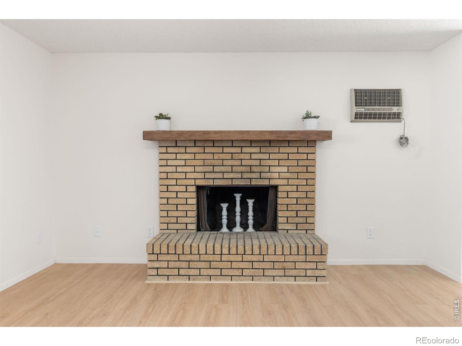 MLS Image #6 for 925  bragg place,longmont, Colorado