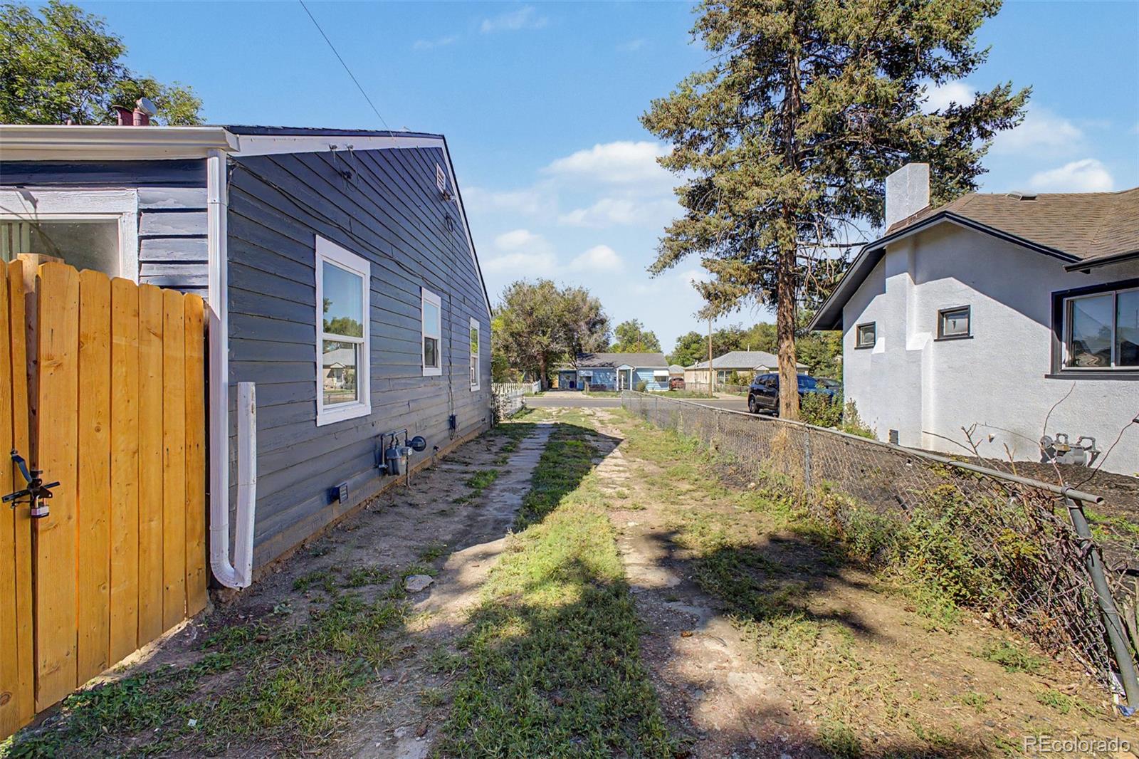 MLS Image #4 for 1334  havana street,aurora, Colorado
