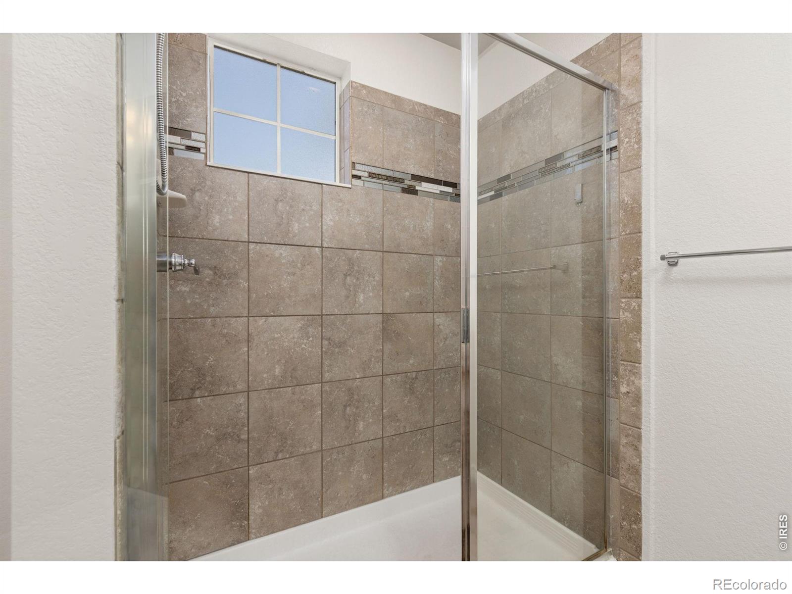 MLS Image #11 for 135 s 8th street,berthoud, Colorado