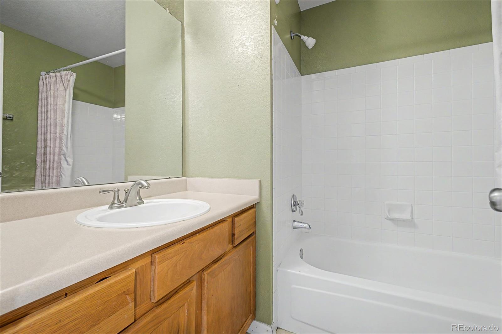MLS Image #18 for 2423 s sedalia circle,aurora, Colorado