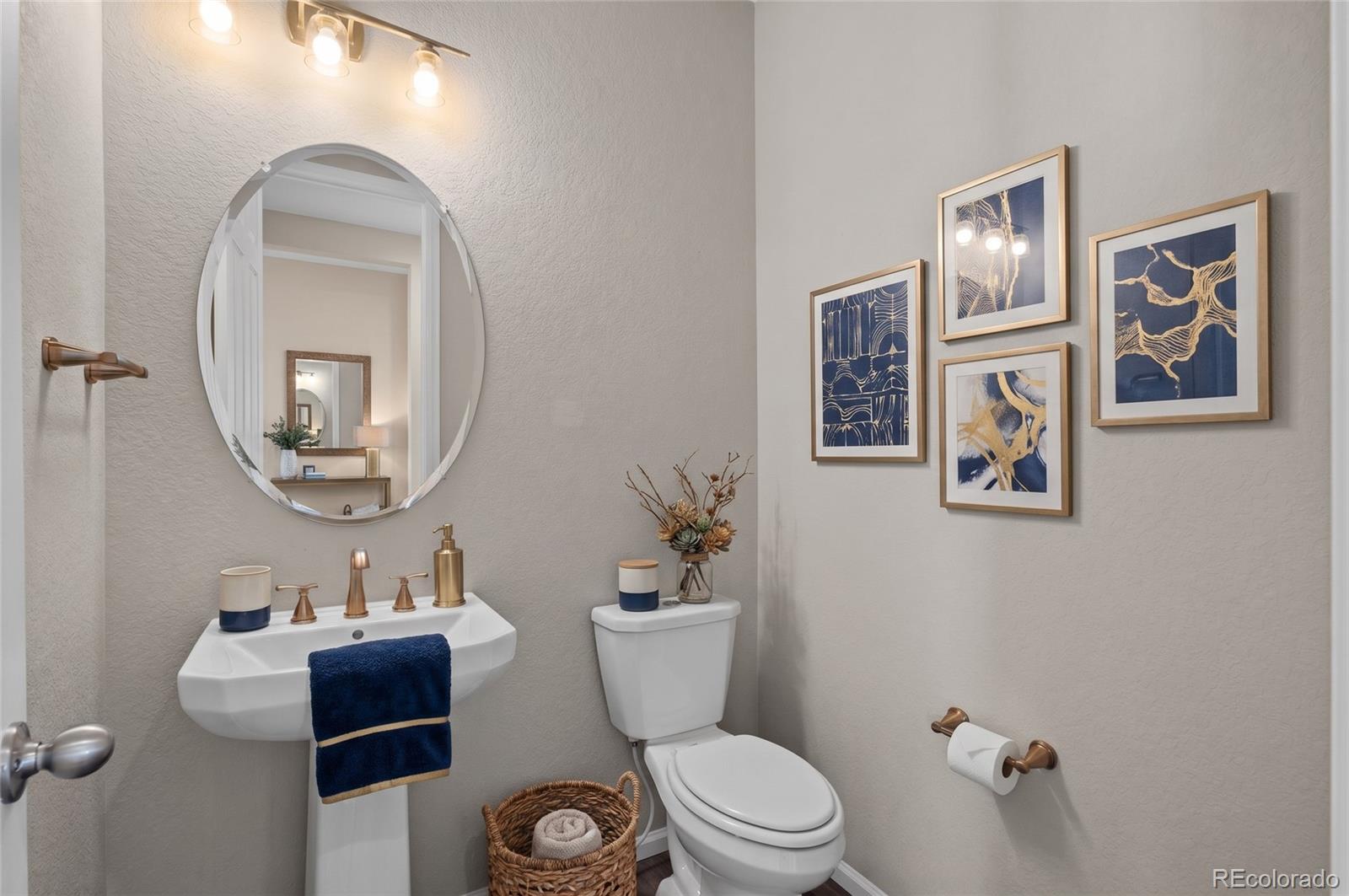 MLS Image #10 for 24231 e 40th avenue,aurora, Colorado
