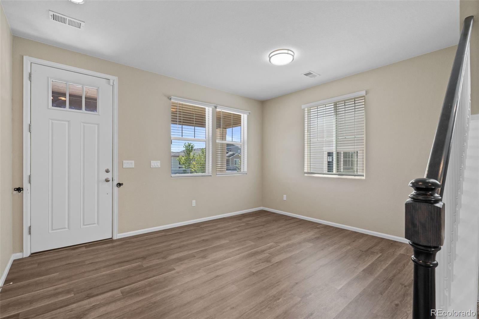 MLS Image #15 for 24231 e 40th avenue,aurora, Colorado