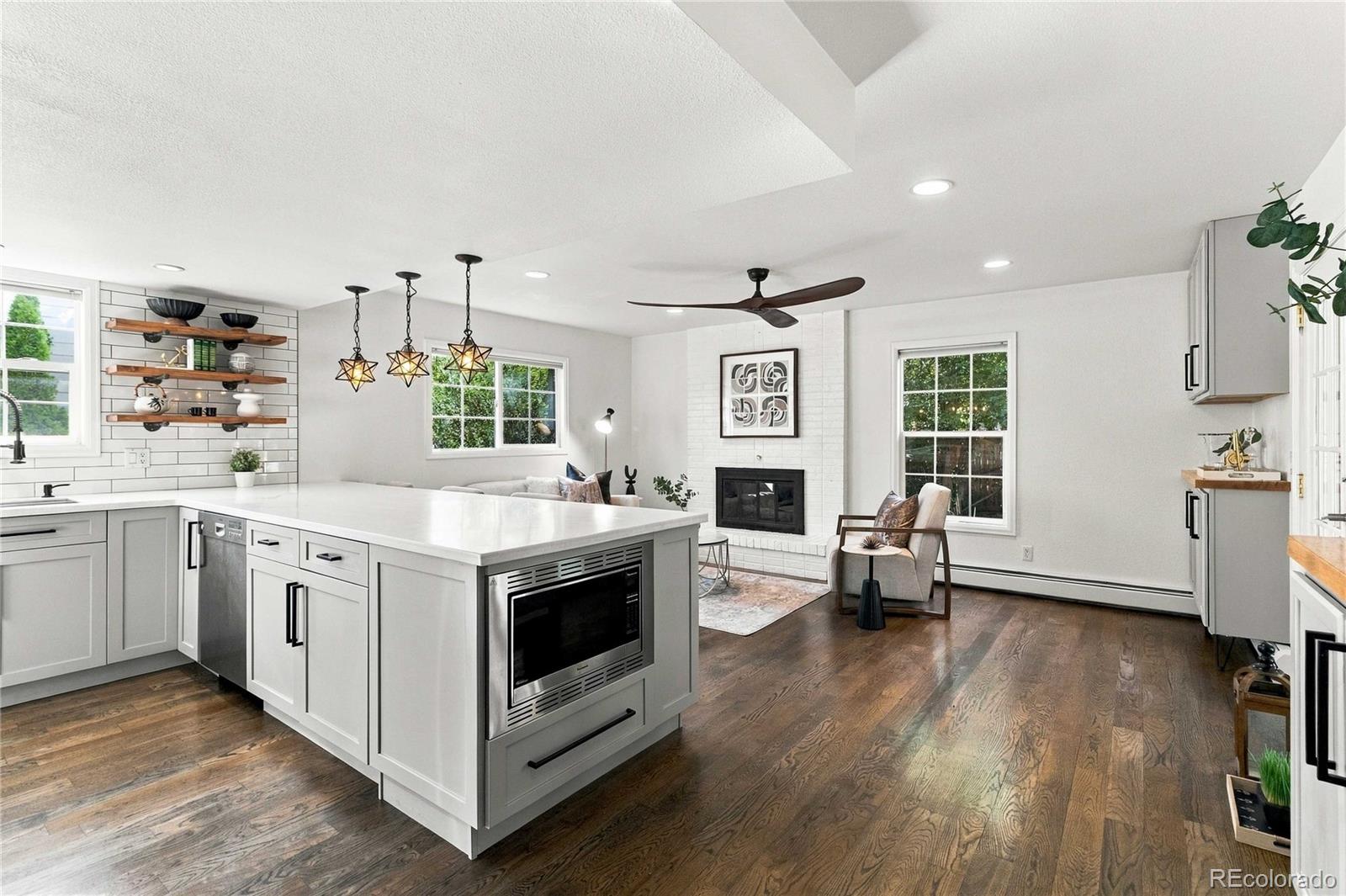 MLS Image #10 for 7452 e jarvis place,denver, Colorado