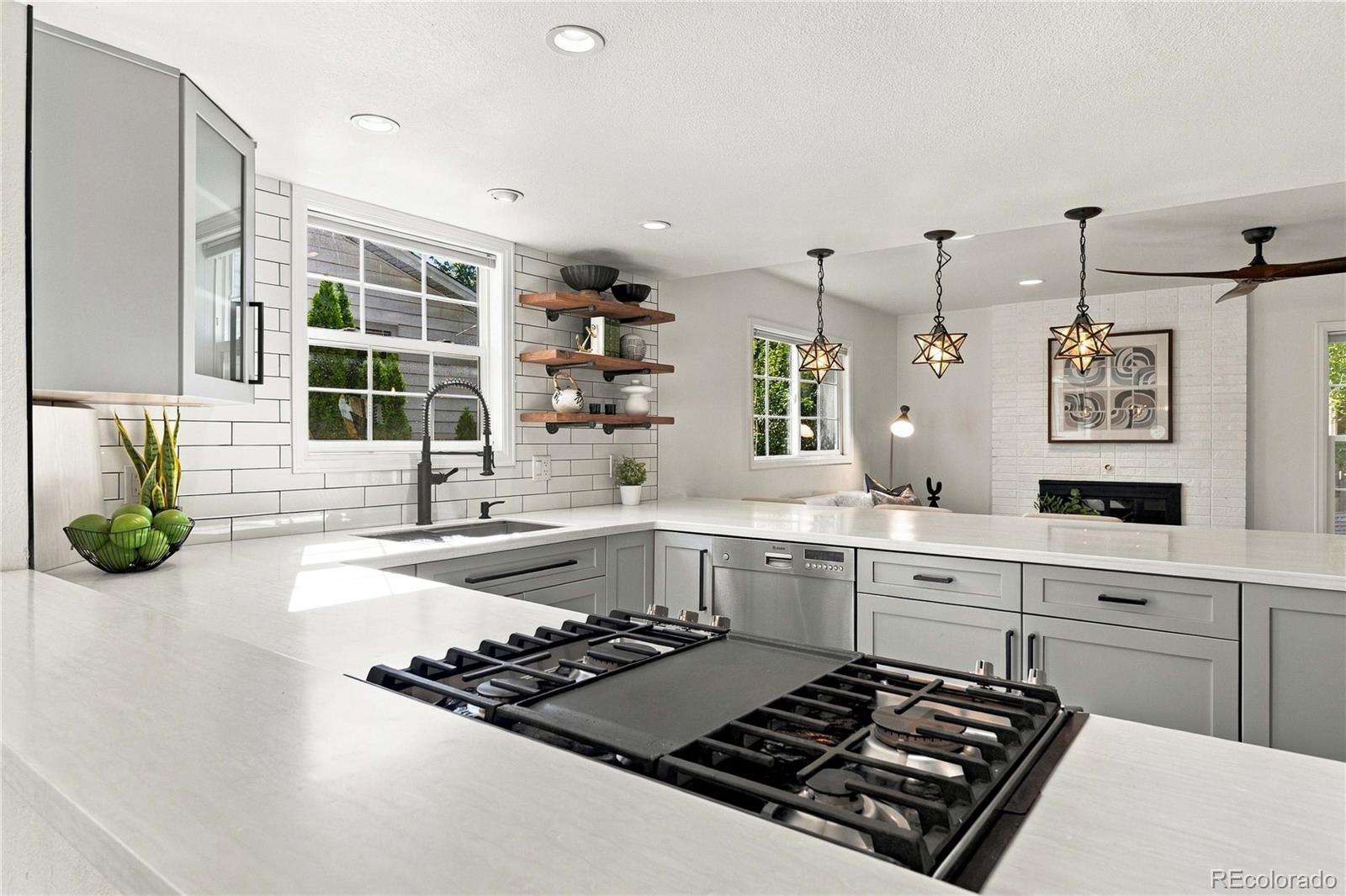 MLS Image #11 for 7452 e jarvis place,denver, Colorado