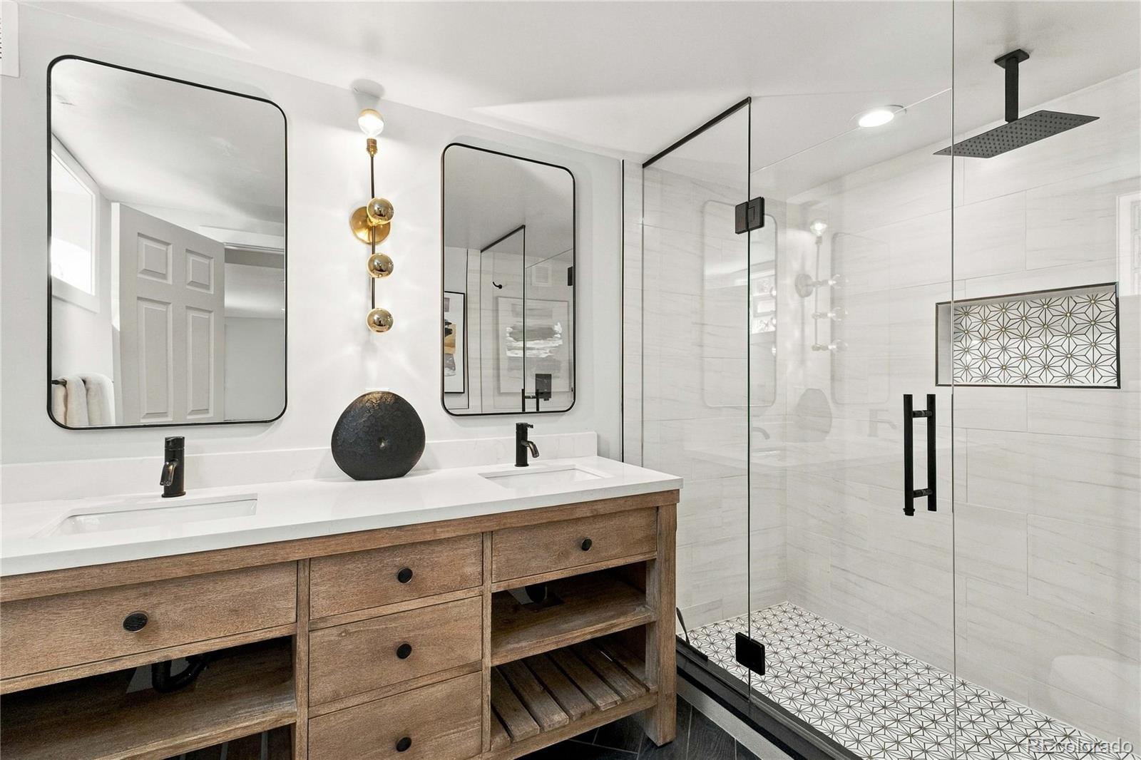 MLS Image #37 for 7452 e jarvis place,denver, Colorado