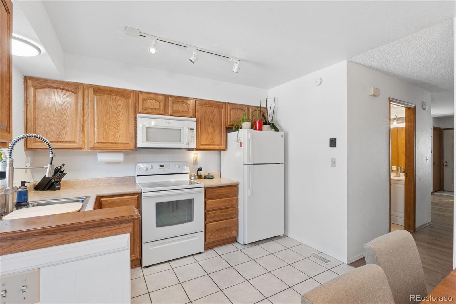 MLS Image #7 for 8079  lexington park drive ,colorado springs, Colorado