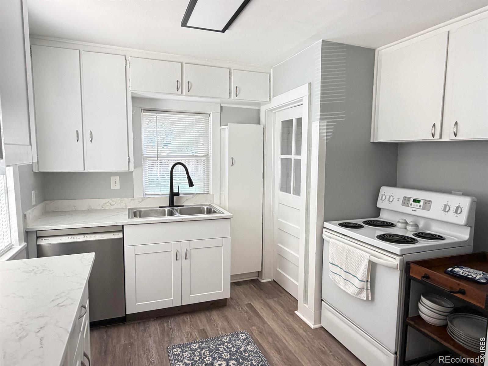 MLS Image #9 for 1129 e 2nd street,loveland, Colorado