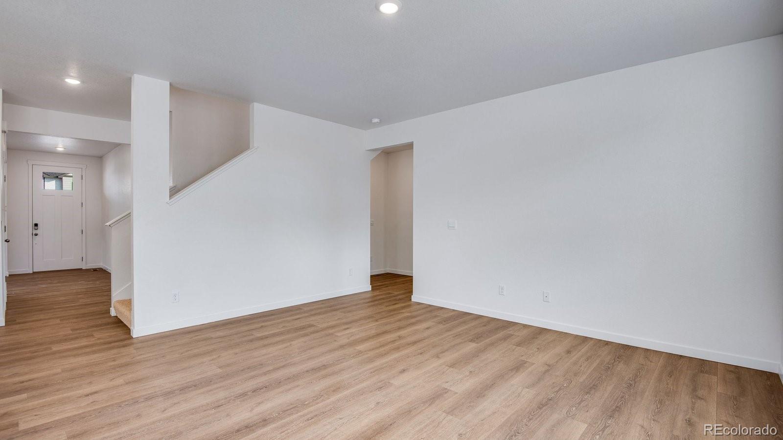 MLS Image #17 for 9934  danube court,commerce city, Colorado
