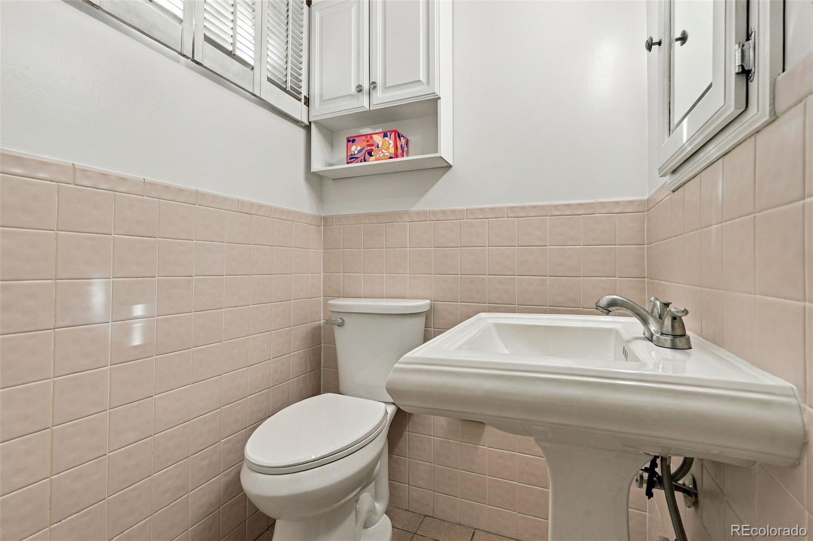 MLS Image #28 for 6660 w 12th place,lakewood, Colorado