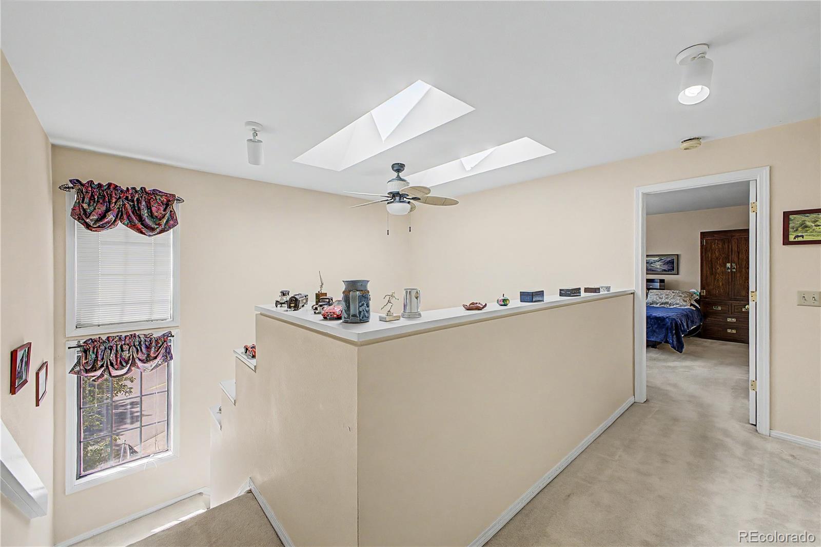 MLS Image #12 for 1560 s quebec way,denver, Colorado