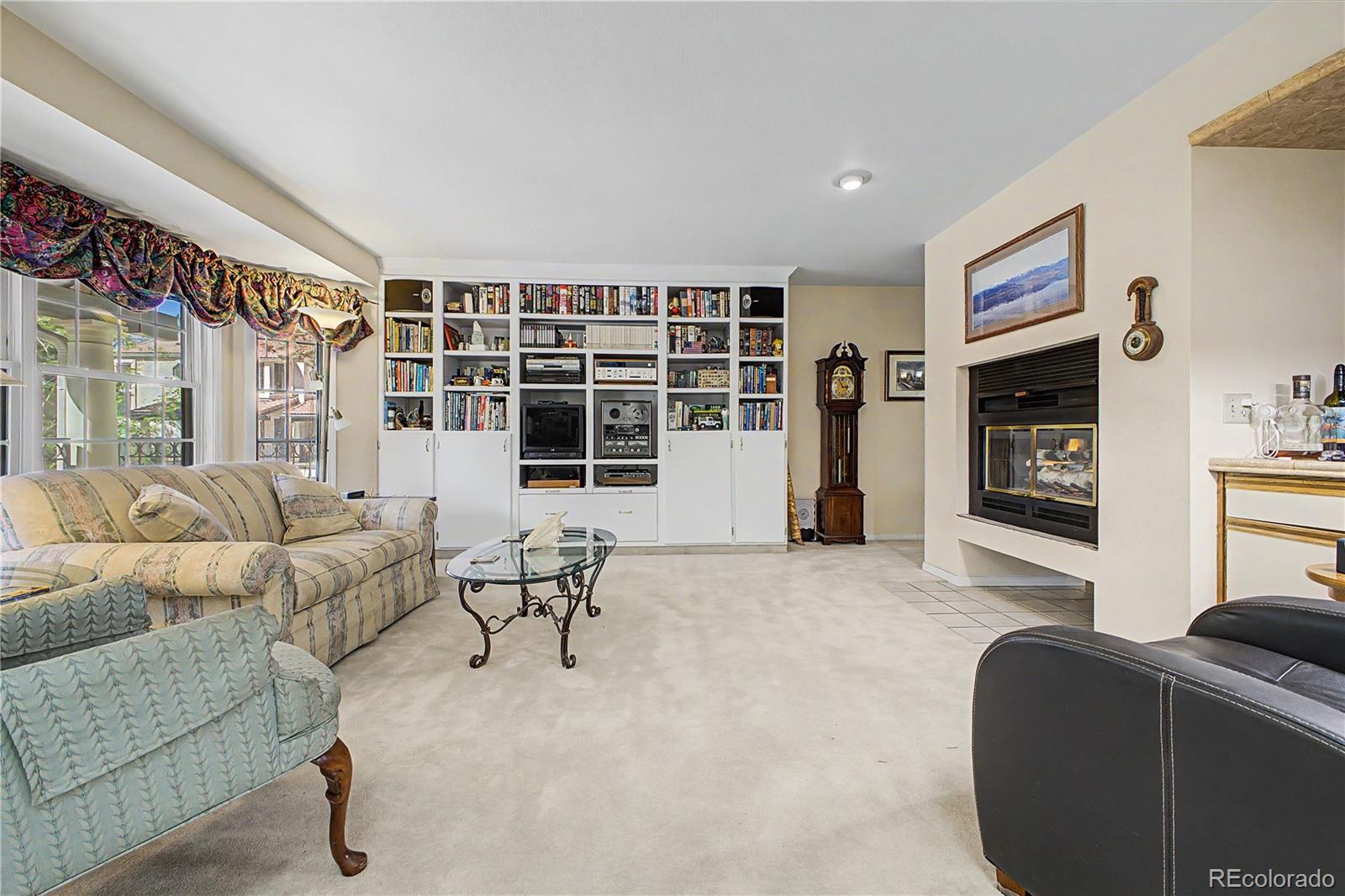 MLS Image #4 for 1560 s quebec way,denver, Colorado