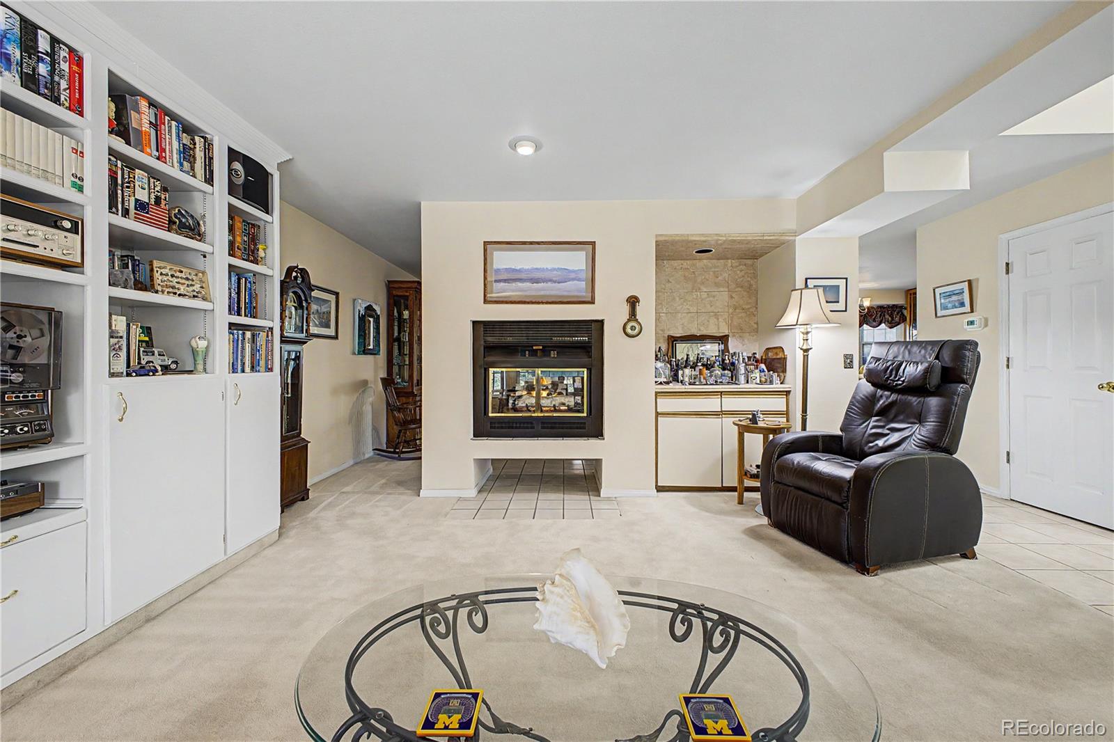 MLS Image #5 for 1560 s quebec way,denver, Colorado