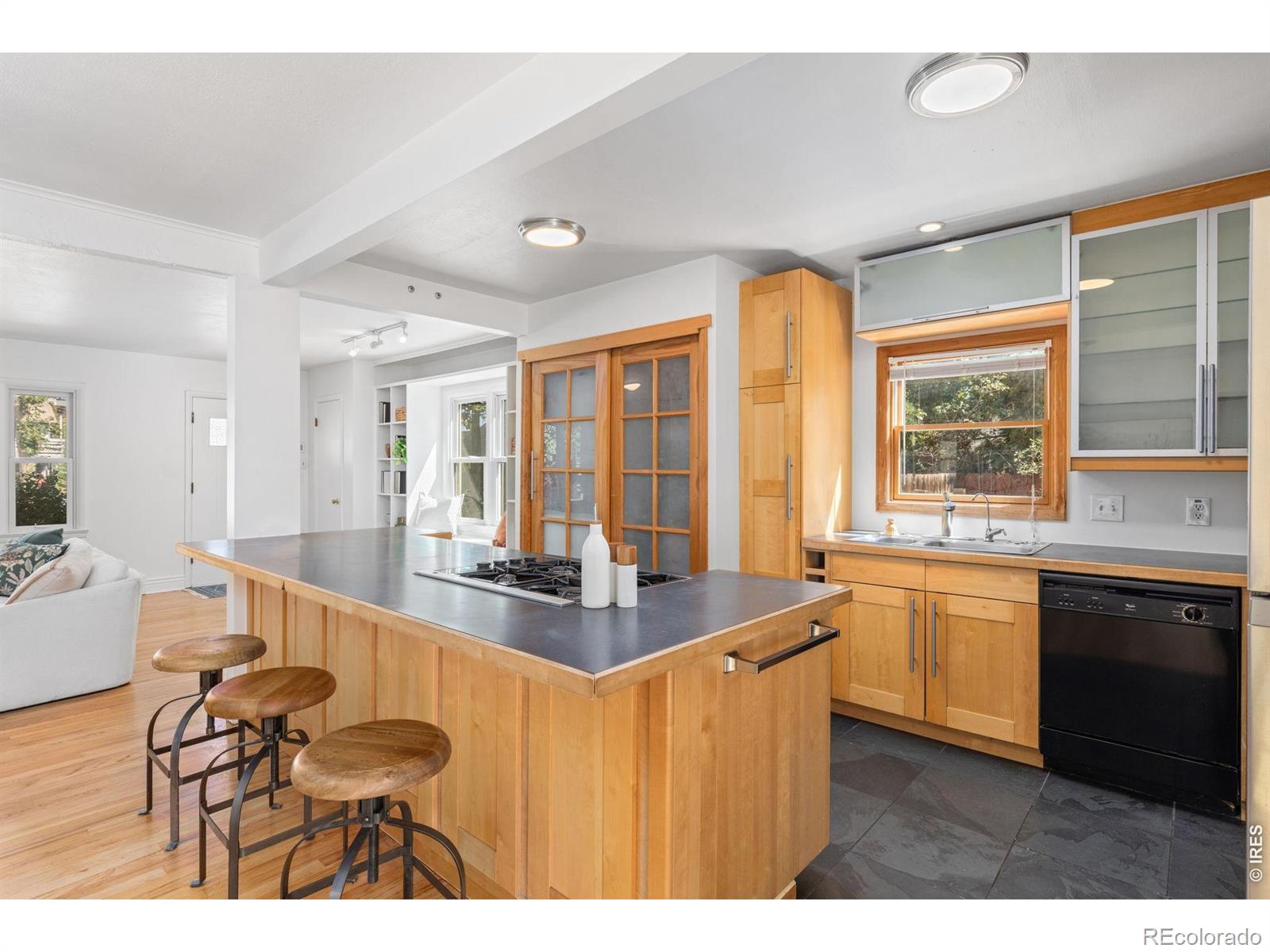 MLS Image #15 for 2328  walnut street,boulder, Colorado