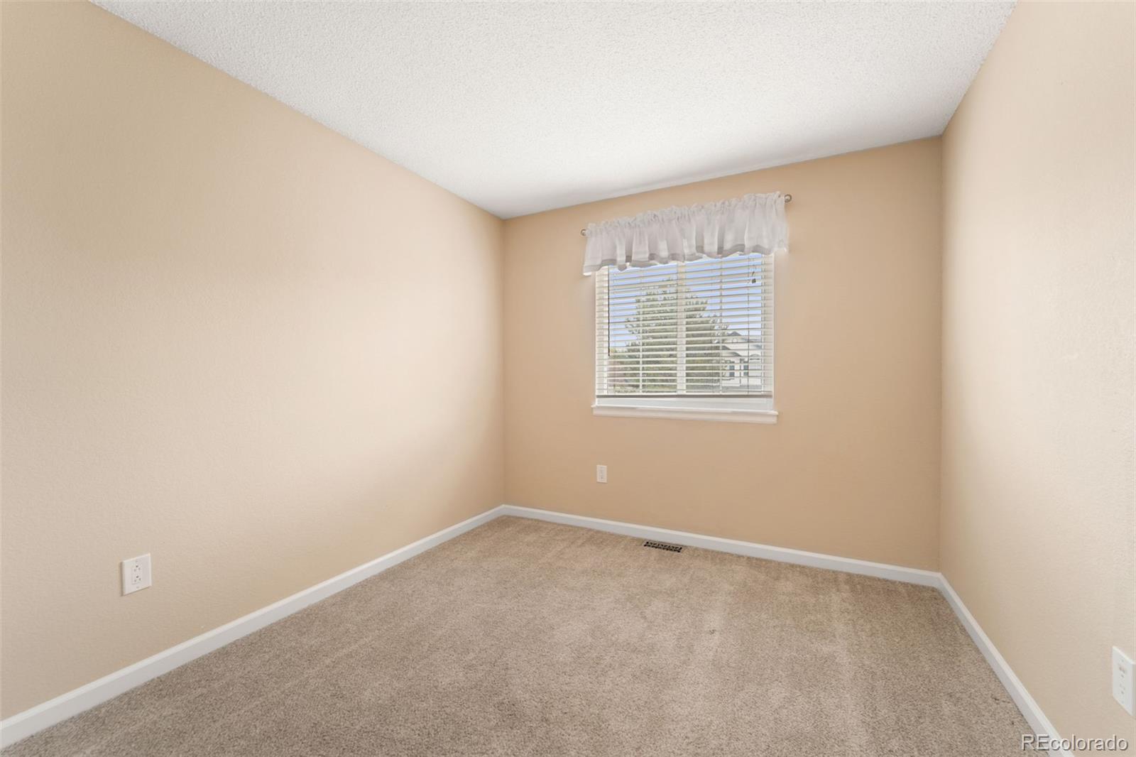 MLS Image #25 for 975  cobblestone drive,highlands ranch, Colorado
