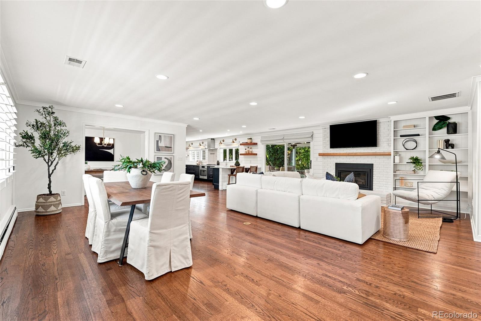 MLS Image #4 for 3945 s jersey street,denver, Colorado
