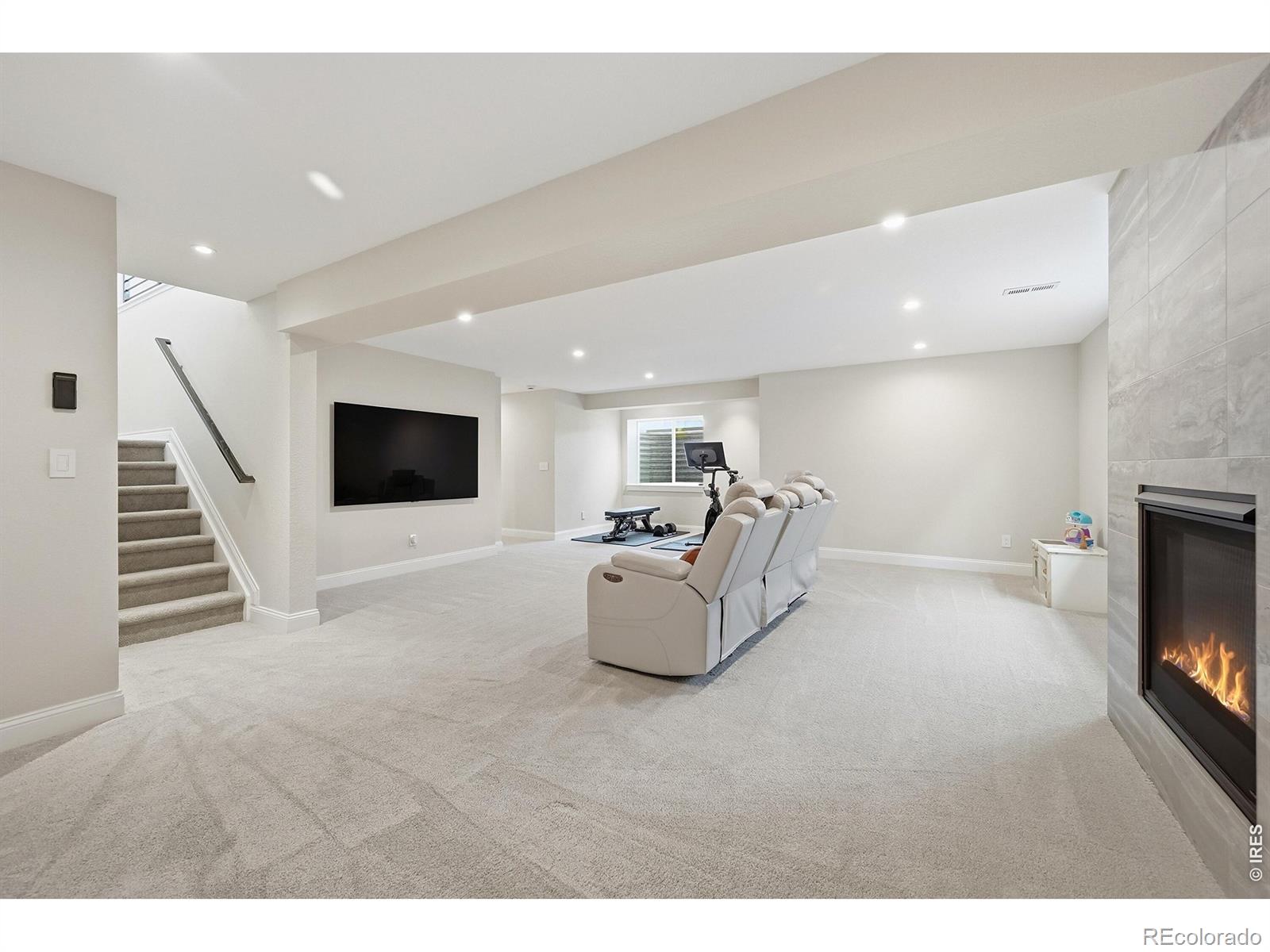 MLS Image #16 for 19085 w 94th avenue,arvada, Colorado