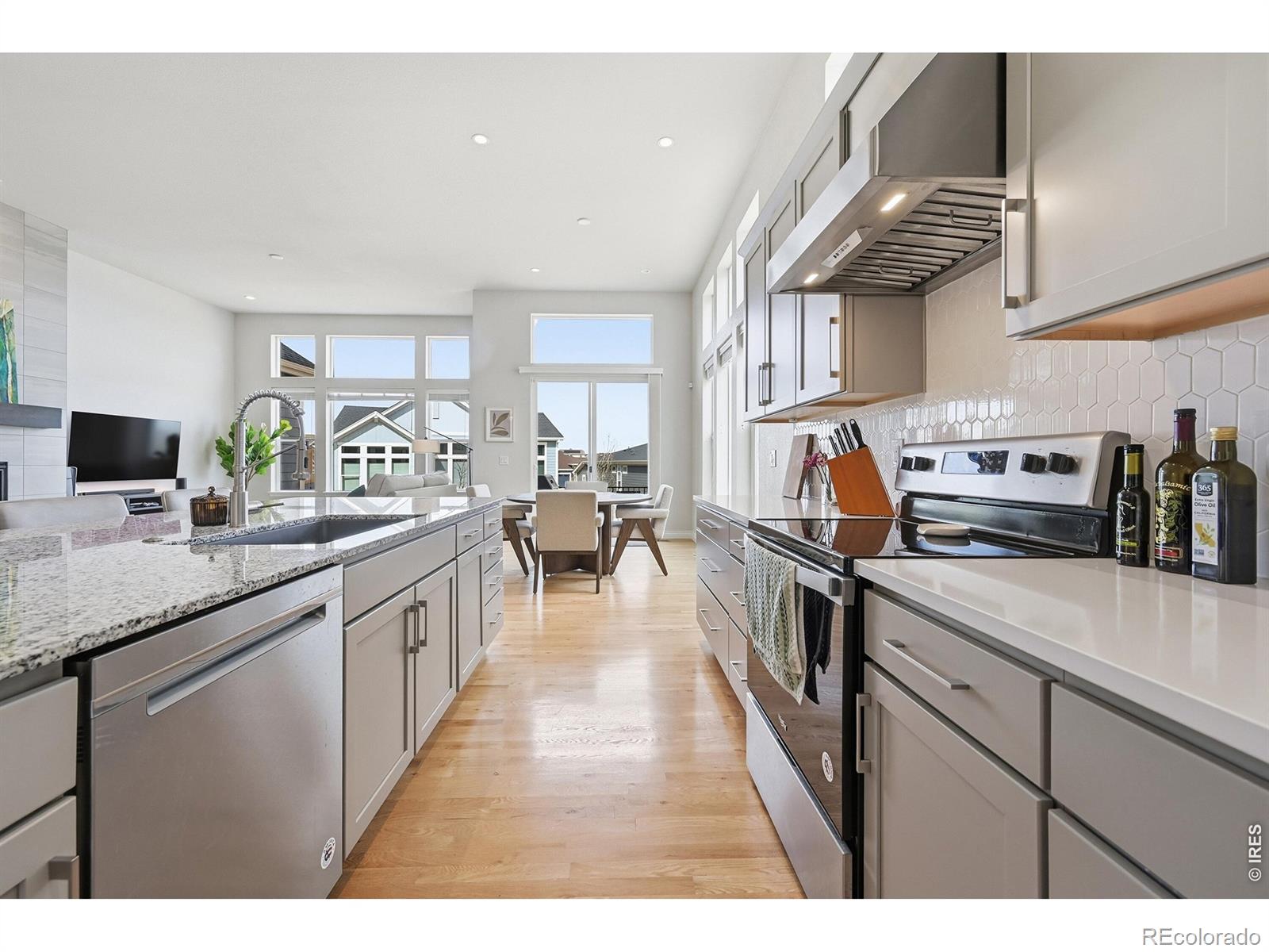 MLS Image #7 for 19085 w 94th avenue,arvada, Colorado