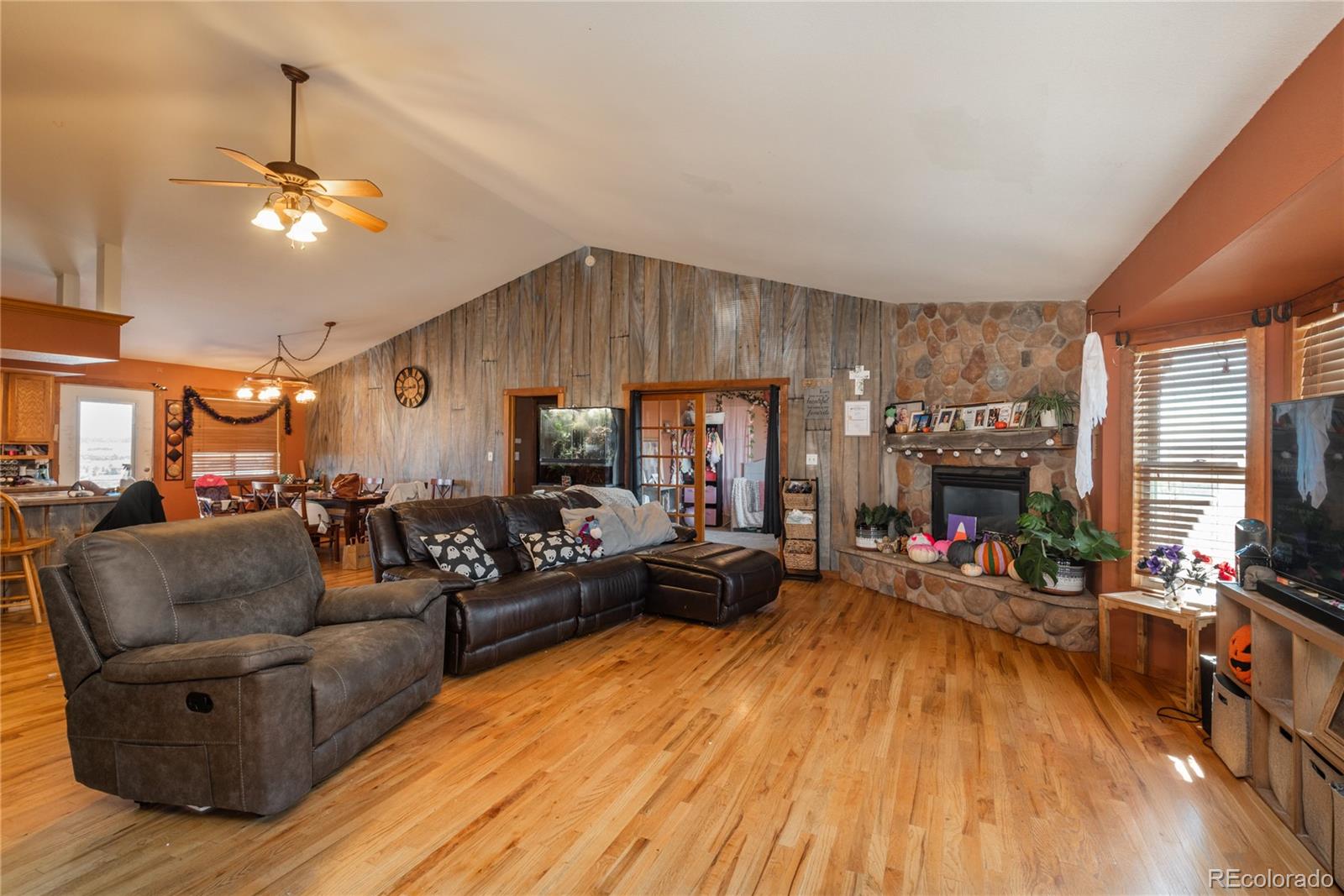 MLS Image #2 for 6950  hodgen road,colorado springs, Colorado