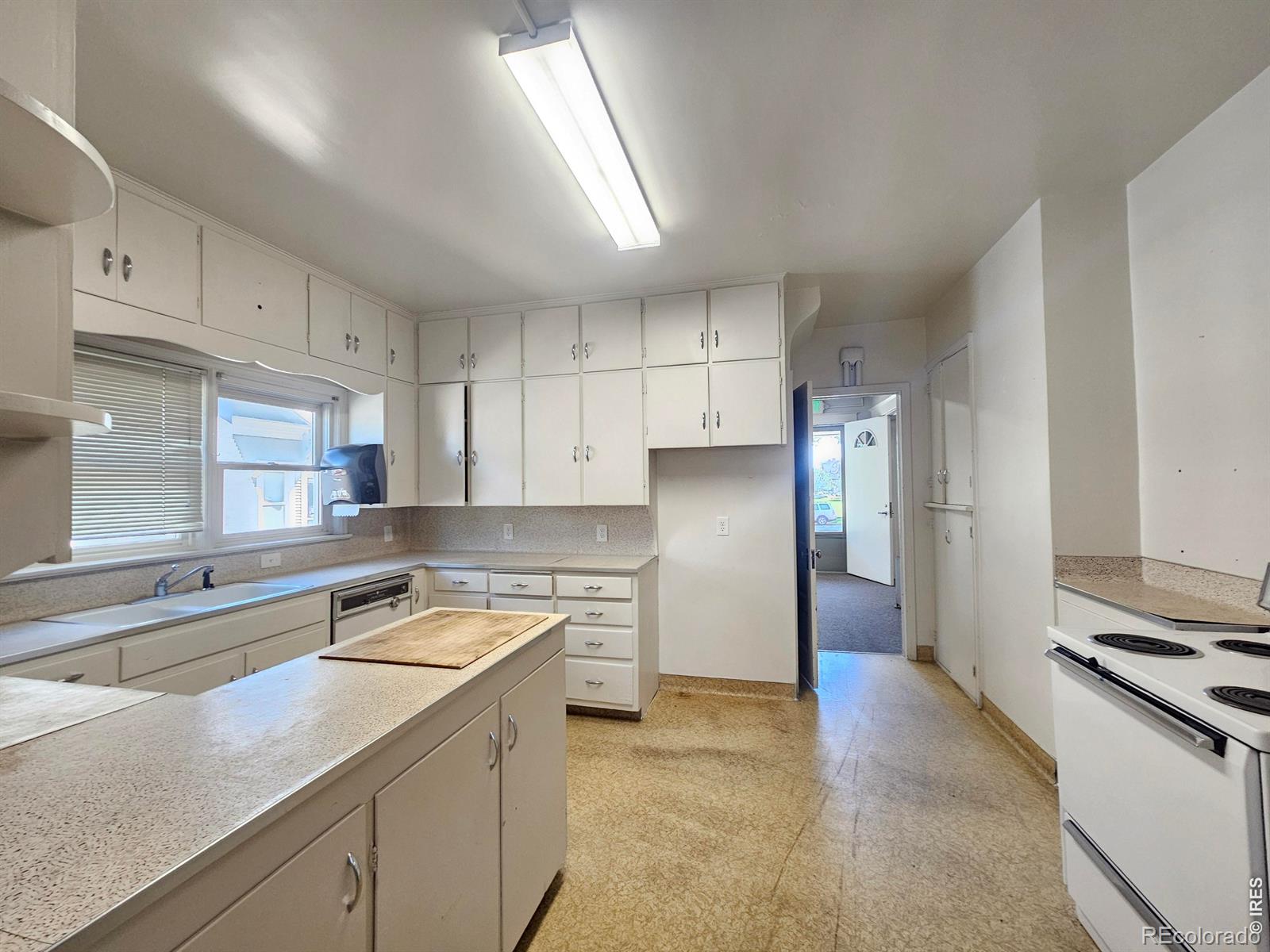 MLS Image #8 for 1855  10th avenue,greeley, Colorado