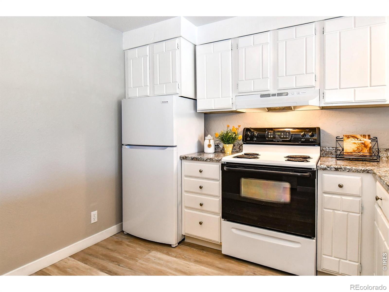 MLS Image #2 for 805  29th street,boulder, Colorado