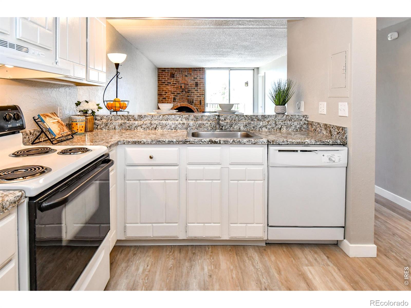 MLS Image #3 for 805  29th street,boulder, Colorado