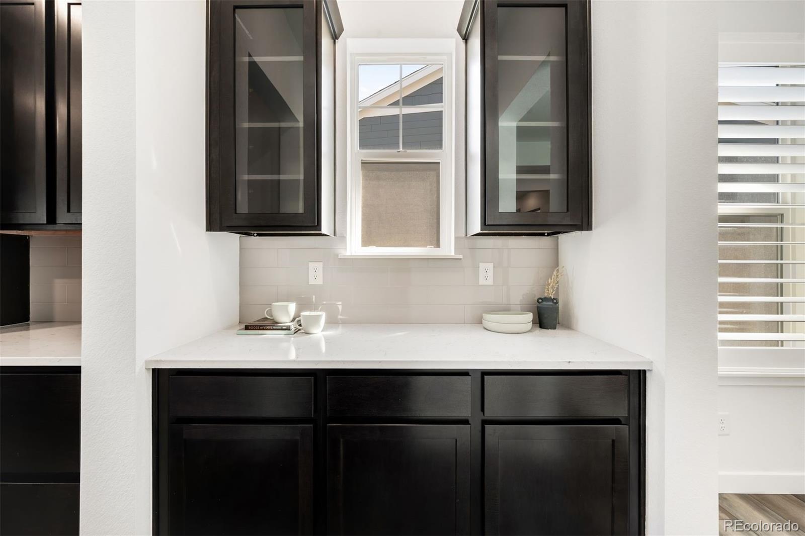 MLS Image #10 for 15920  willow way,thornton, Colorado