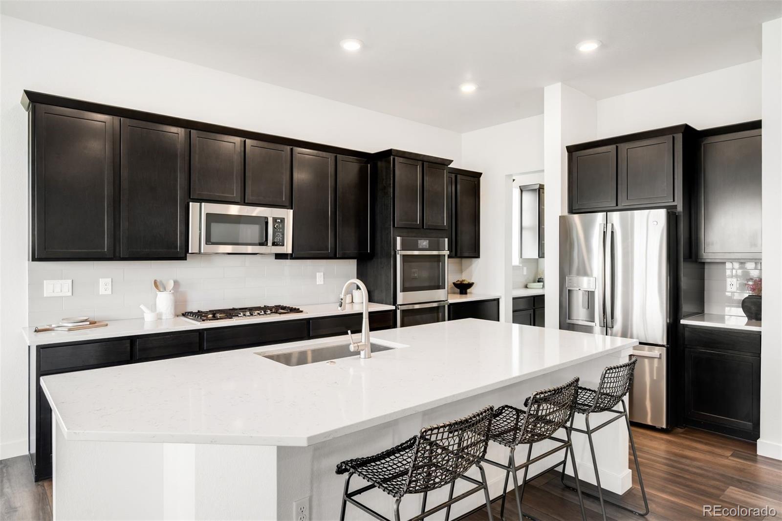 MLS Image #15 for 15920  willow way,thornton, Colorado