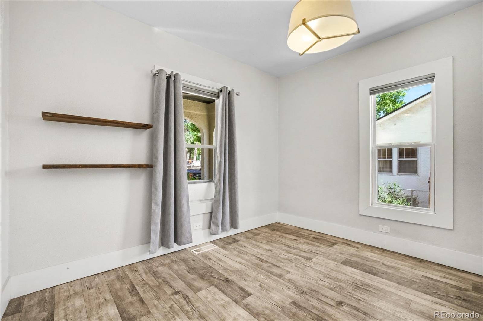 MLS Image #11 for 911 w pikes peak avenue,colorado springs, Colorado