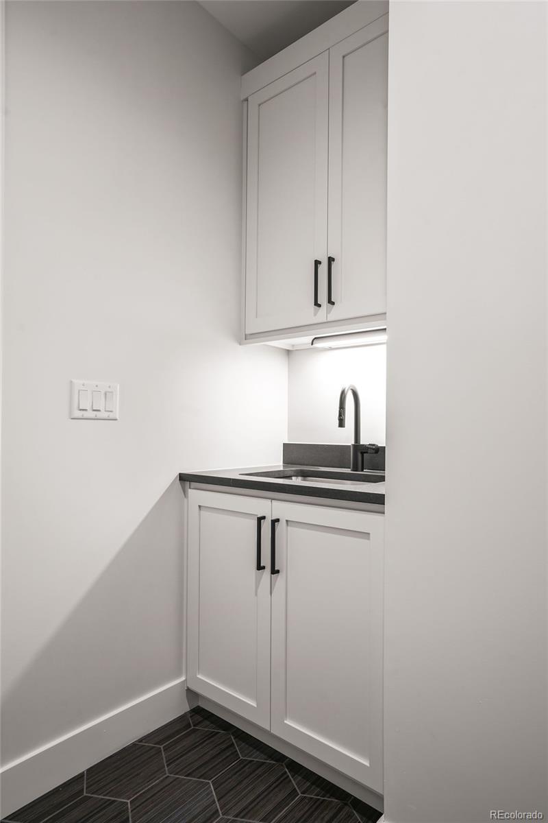 MLS Image #15 for 574  adams street,denver, Colorado