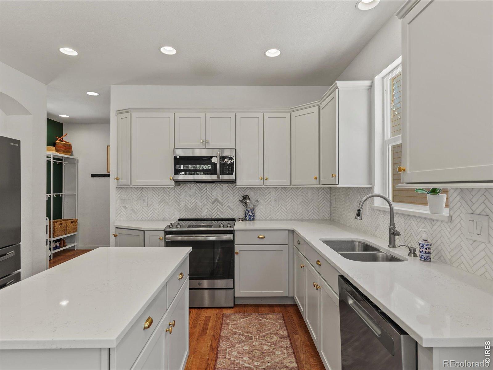 MLS Image #15 for 2215  creekside drive,longmont, Colorado
