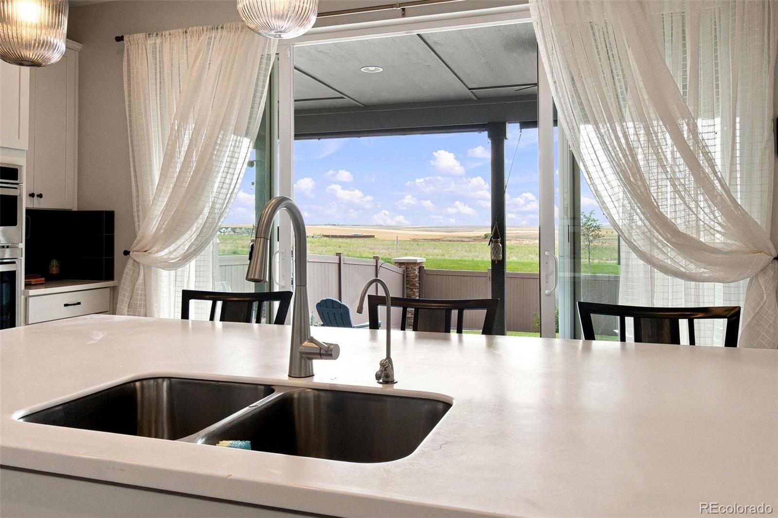MLS Image #10 for 27900 e 6th place,aurora, Colorado
