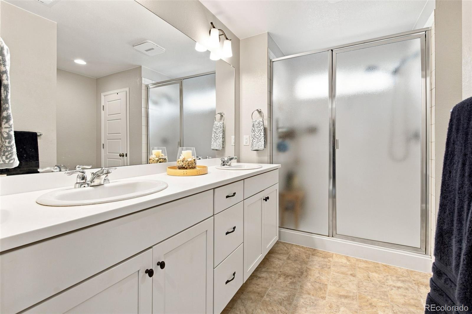 MLS Image #24 for 27900 e 6th place,aurora, Colorado