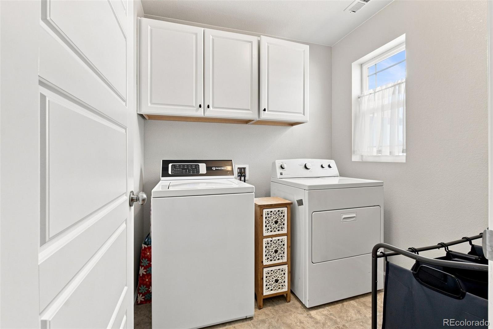 MLS Image #30 for 27900 e 6th place,aurora, Colorado