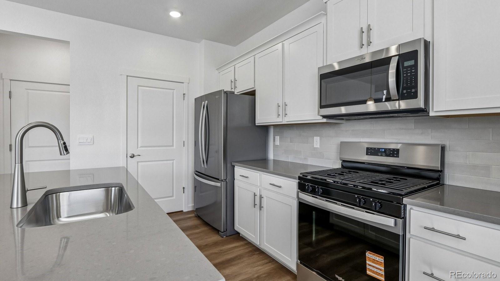 MLS Image #3 for 1251  pinnacle avenue,lochbuie, Colorado