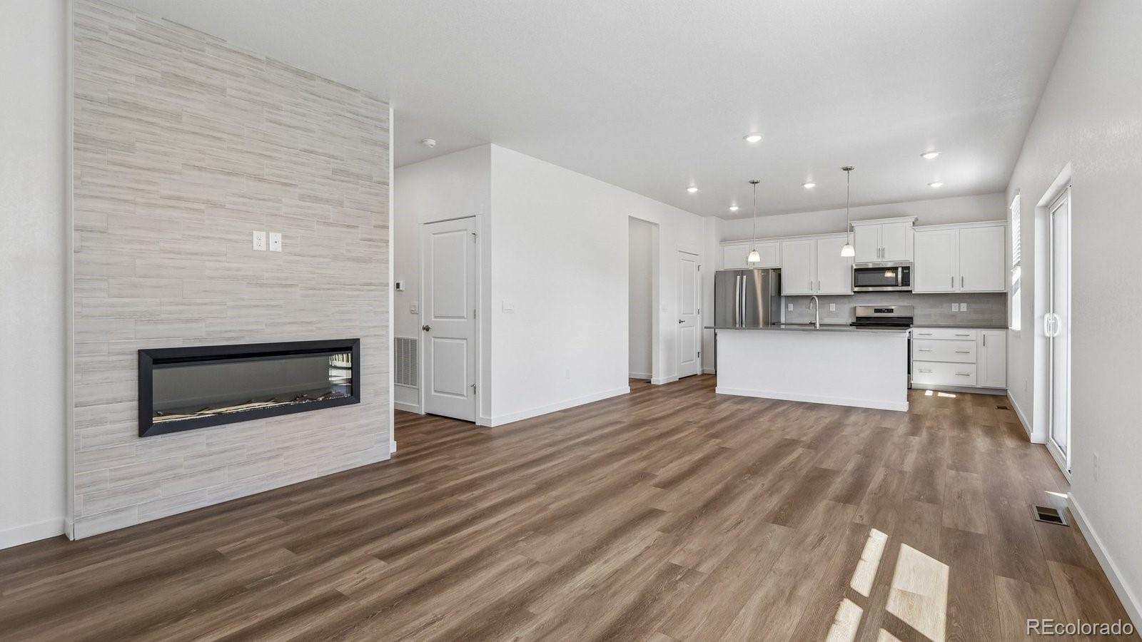 MLS Image #5 for 1251  pinnacle avenue,lochbuie, Colorado