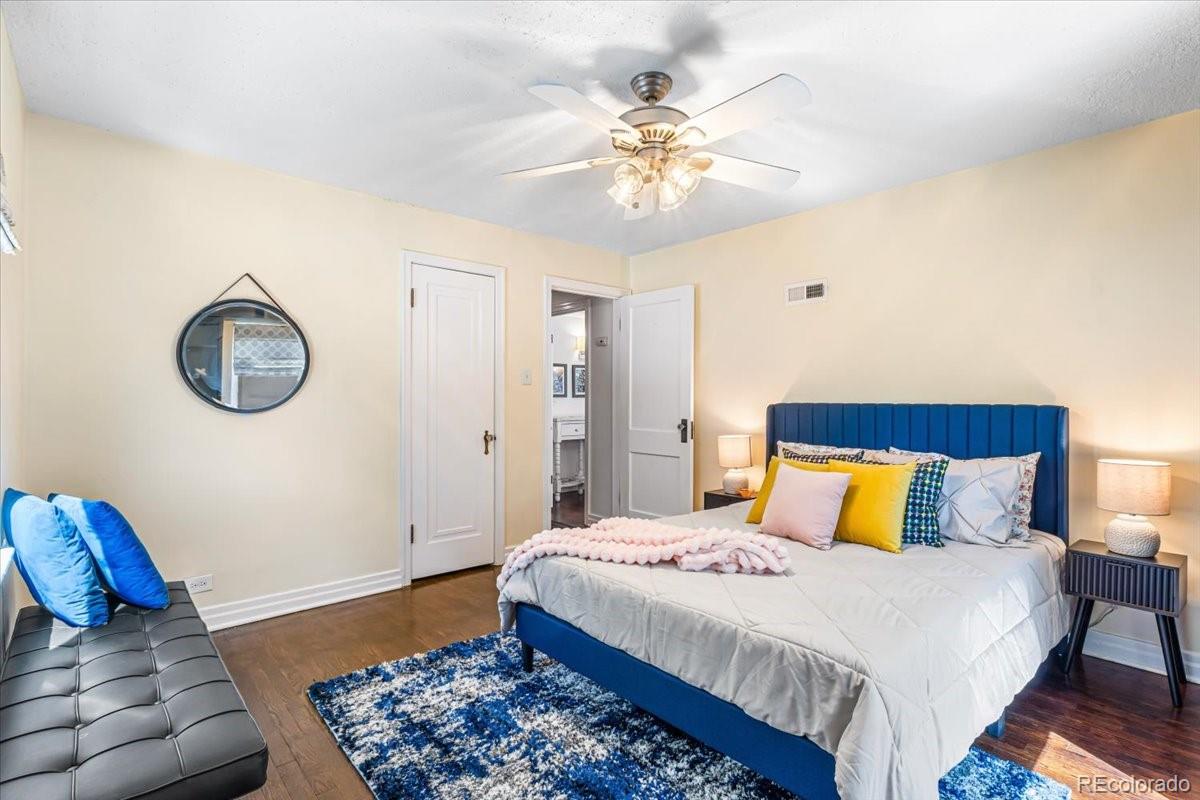 MLS Image #16 for 1533 n oneida street,denver, Colorado