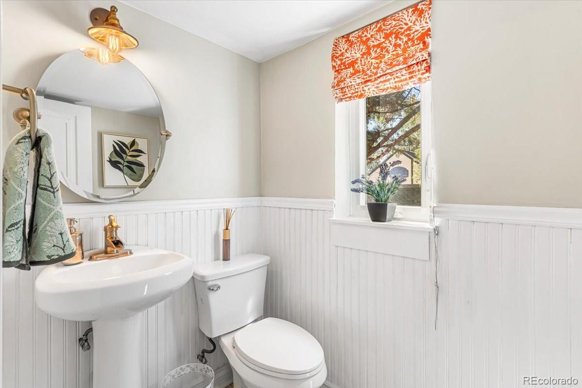 MLS Image #17 for 1533 n oneida street,denver, Colorado