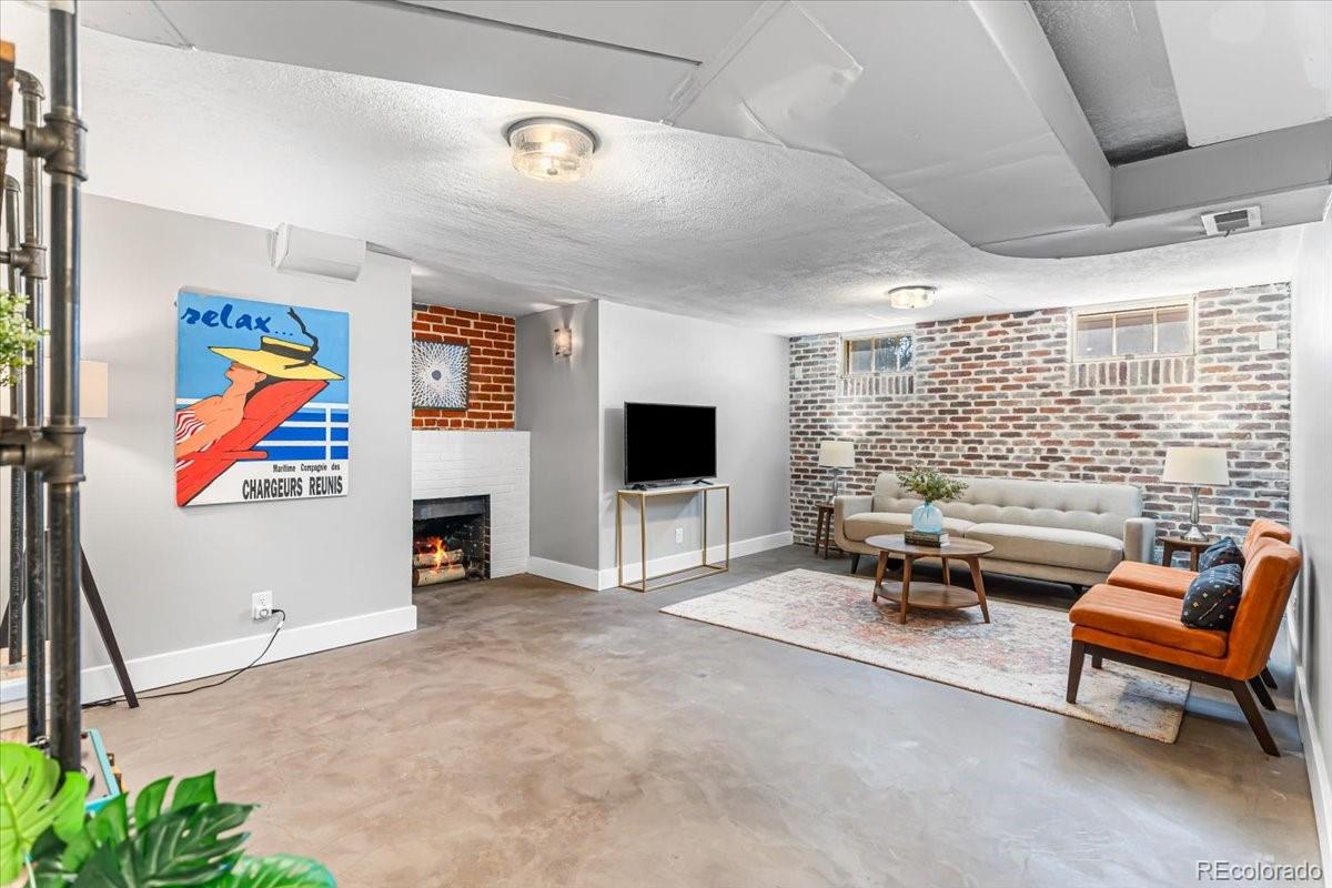 MLS Image #25 for 1533 n oneida street,denver, Colorado