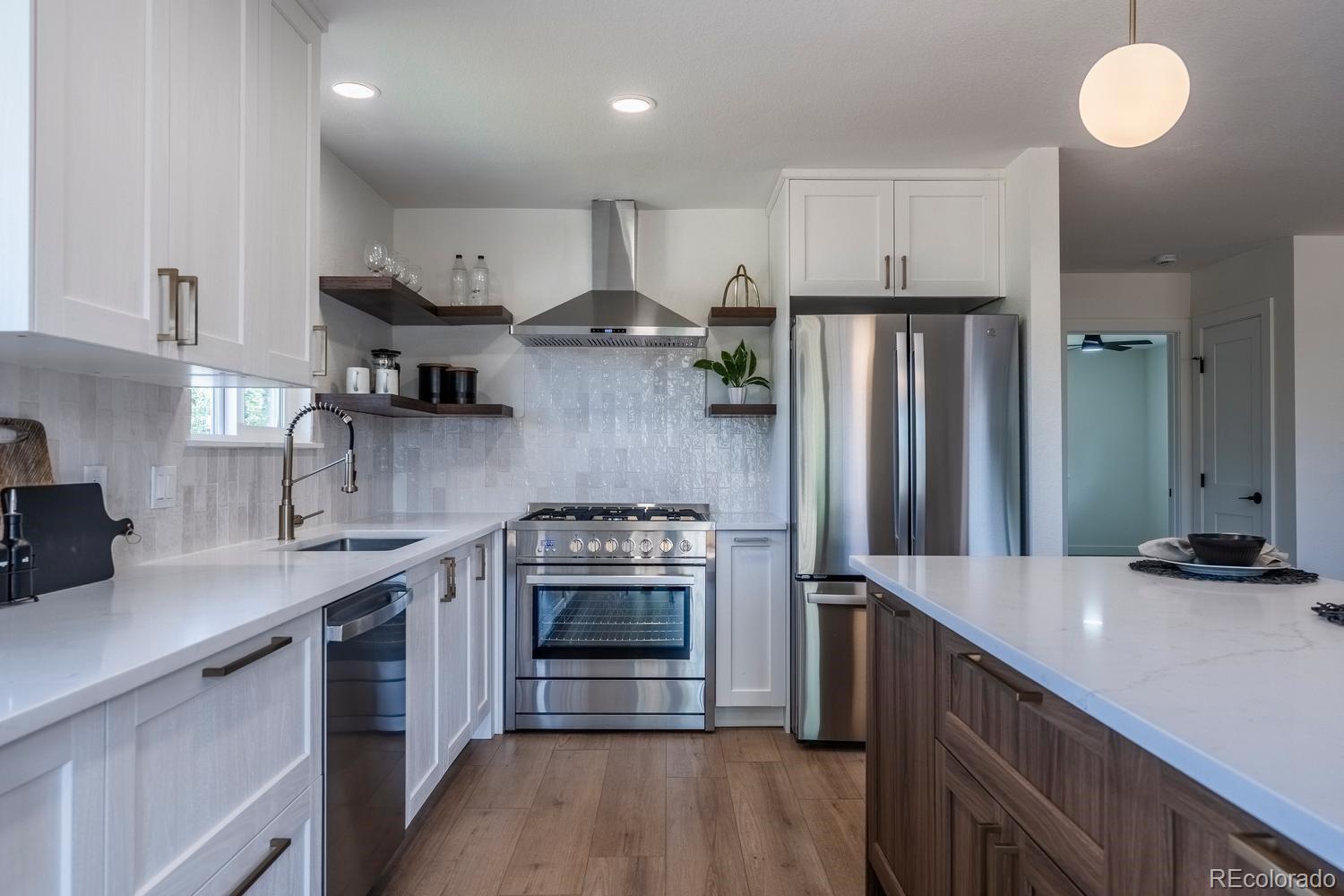 MLS Image #1 for 7019 w portland avenue,littleton, Colorado